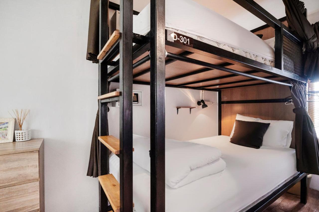 Oyo 685 Am Bed Hostel Bangkok Exterior photo